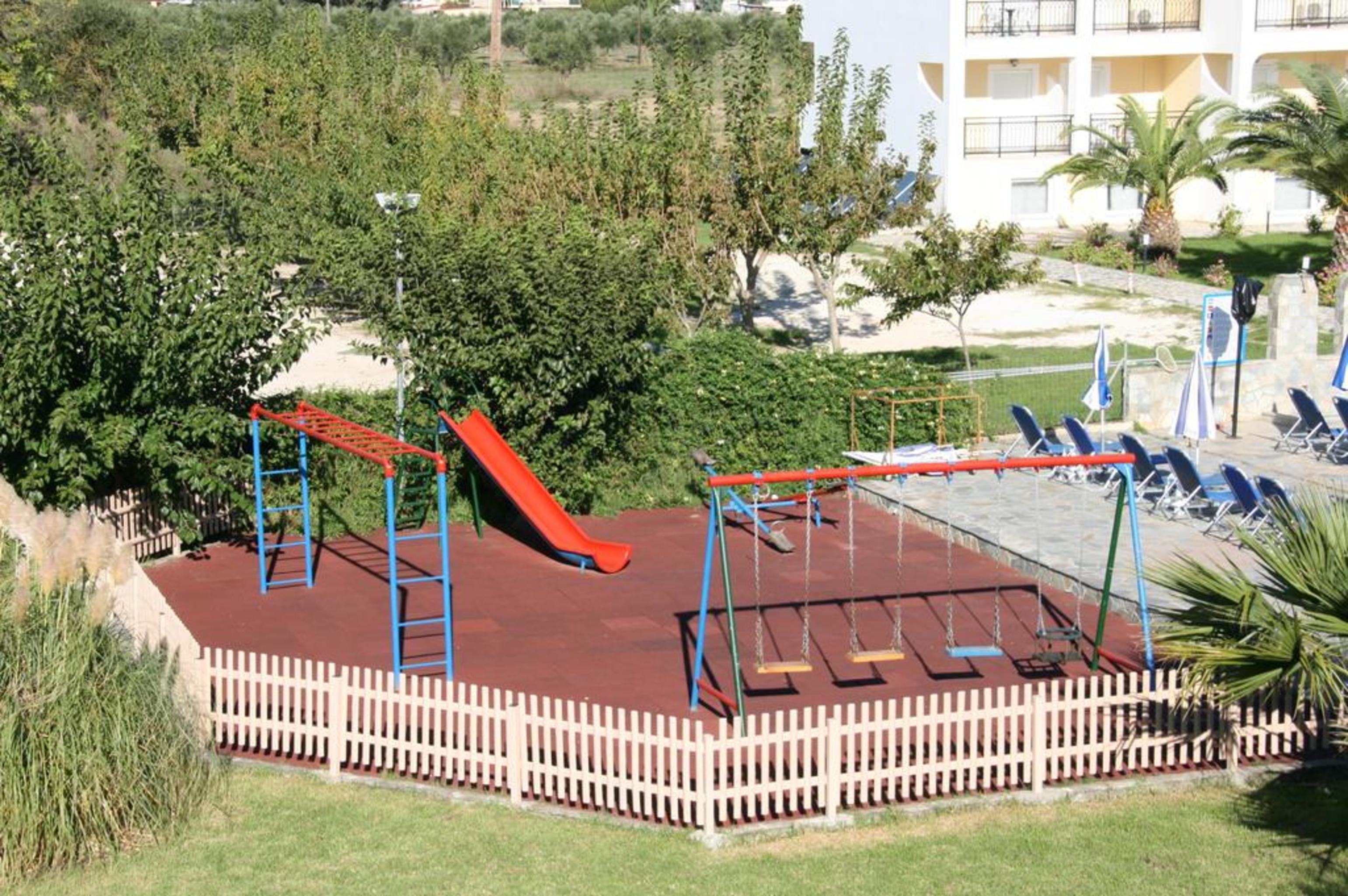 Village & Family Aparthotel Laganas